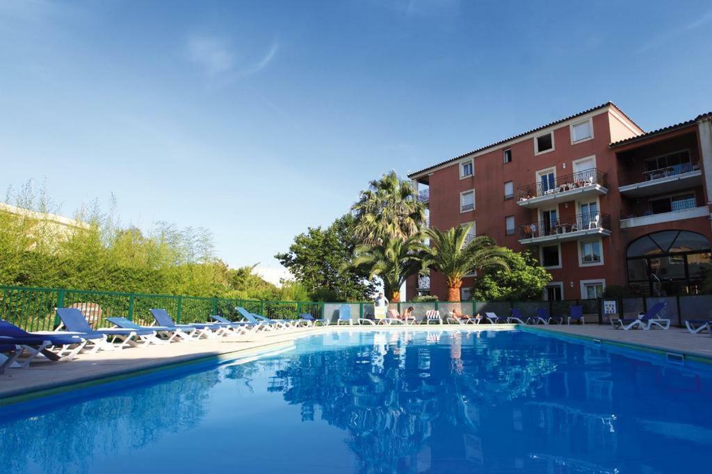 Residence 4 Etoiles Port Marine Sainte-Maxime Luaran gambar